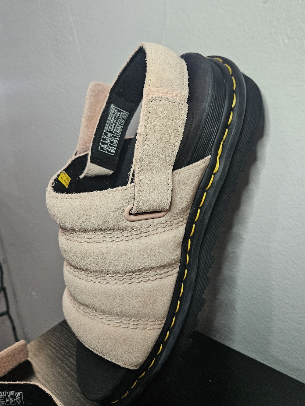 Dr. Martens Women's sandals suede Size 10 EU 42 Powder Pink kole - Picture 12 of 12